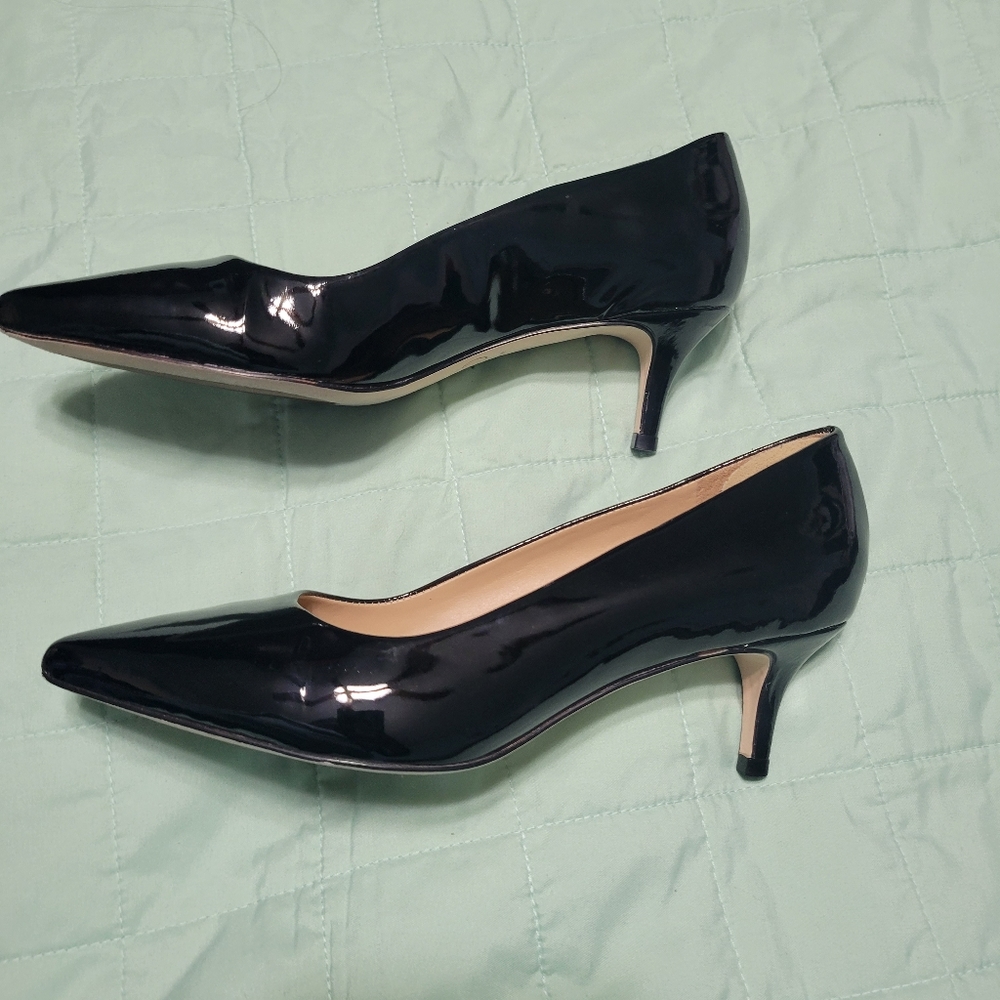 Joan Oloff Pumps Vero Cuoio Black Patent Leather Pointed Toe Kitten Heel, 7
